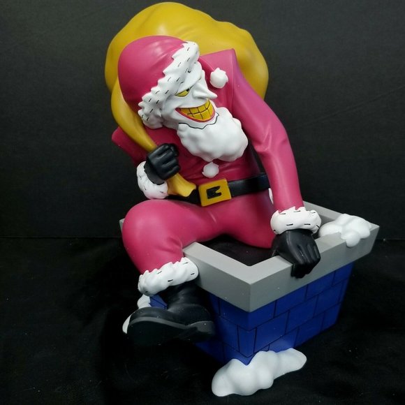 The Joker Santa Collectible Statue Christmas - Picture 4 of 8